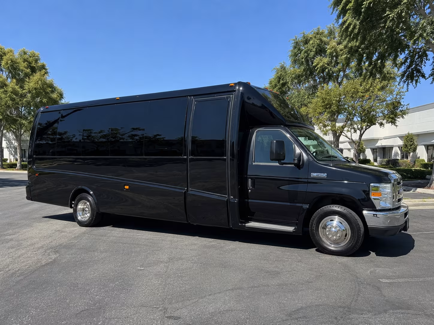 Richmond Homecoming & Prom Party Bus Rentals